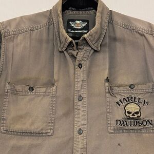 Harley-Davidson Taupe Sleeveless Button-Up Shirt
